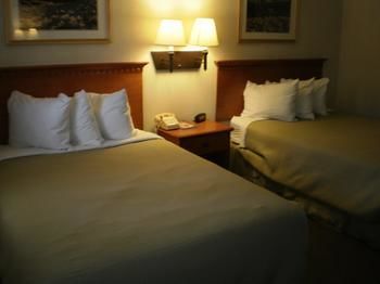 Main Motel - An Independent Magnuson Hotel Ely Extérieur photo